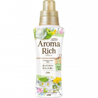 LION Aroma Rich Ellie Кондиционер для белья с богатым ароматом натуральных эфирных масел, 520 мл - Магазин японской и корейской косметики, бытовой химии - Мандарин
